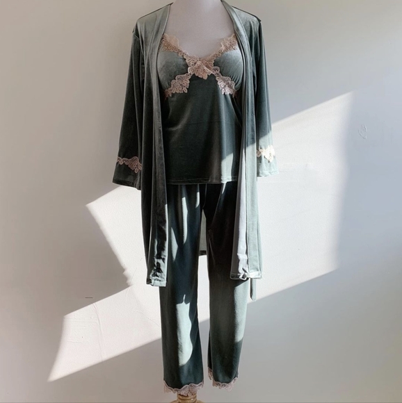 Feather and Pearl 3 piece lounge set - Pink - Picture 6 of 6